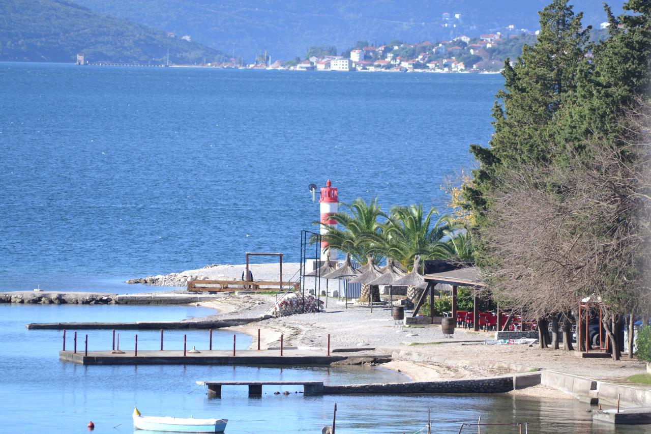 Bayview Studio Apartment Tivat Exterior foto