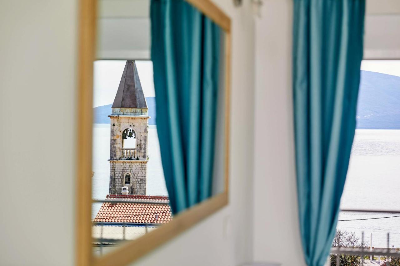 Bayview Studio Apartment Tivat Exterior foto