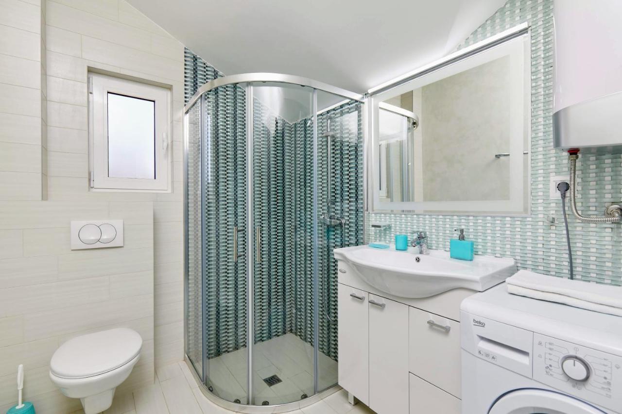 Bayview Studio Apartment Tivat Exterior foto