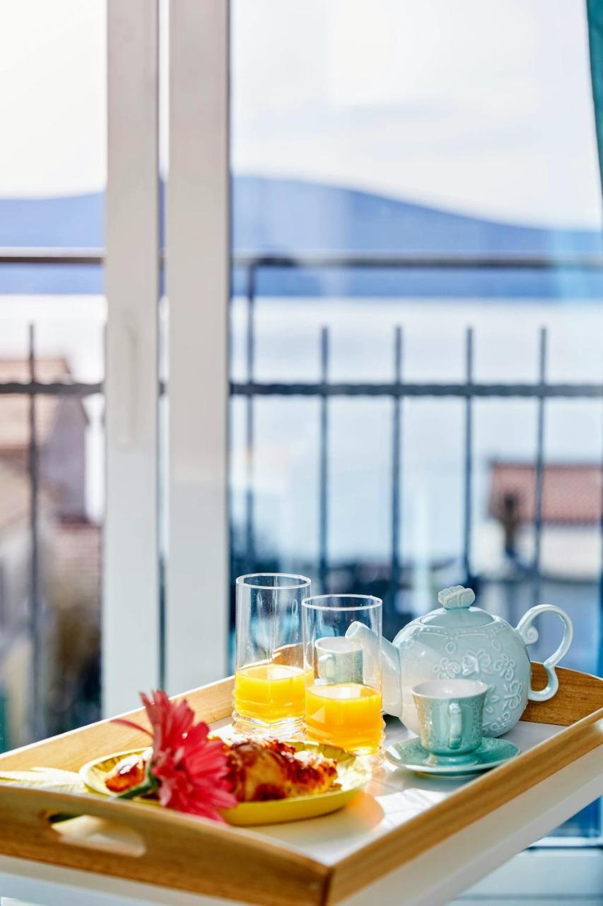 Bayview Studio Apartment Tivat Exterior foto